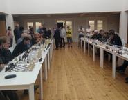 Velmistr Sergej Movsesjan hrál v Lounech Velmistr Sergej Movsesjan hrál v Lounech
